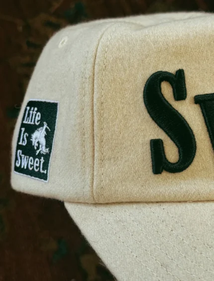 SWEET OFF-WHITE WOOL COWBOY