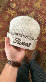 SWEET OFF-WHITE KNIT BEANIE